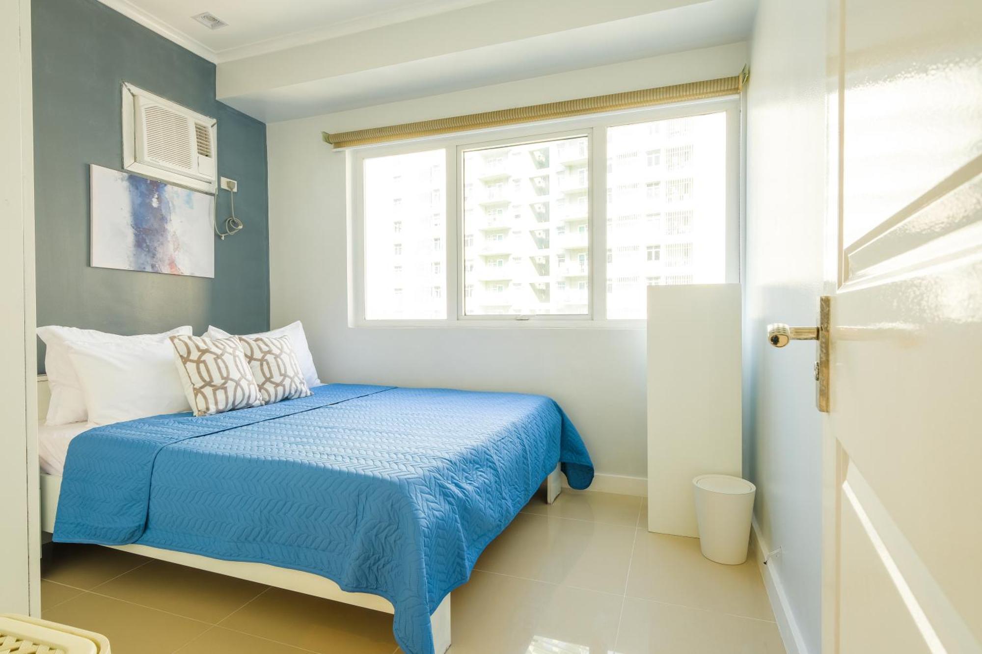 Bgc Private Apartments Manila Exterior photo
